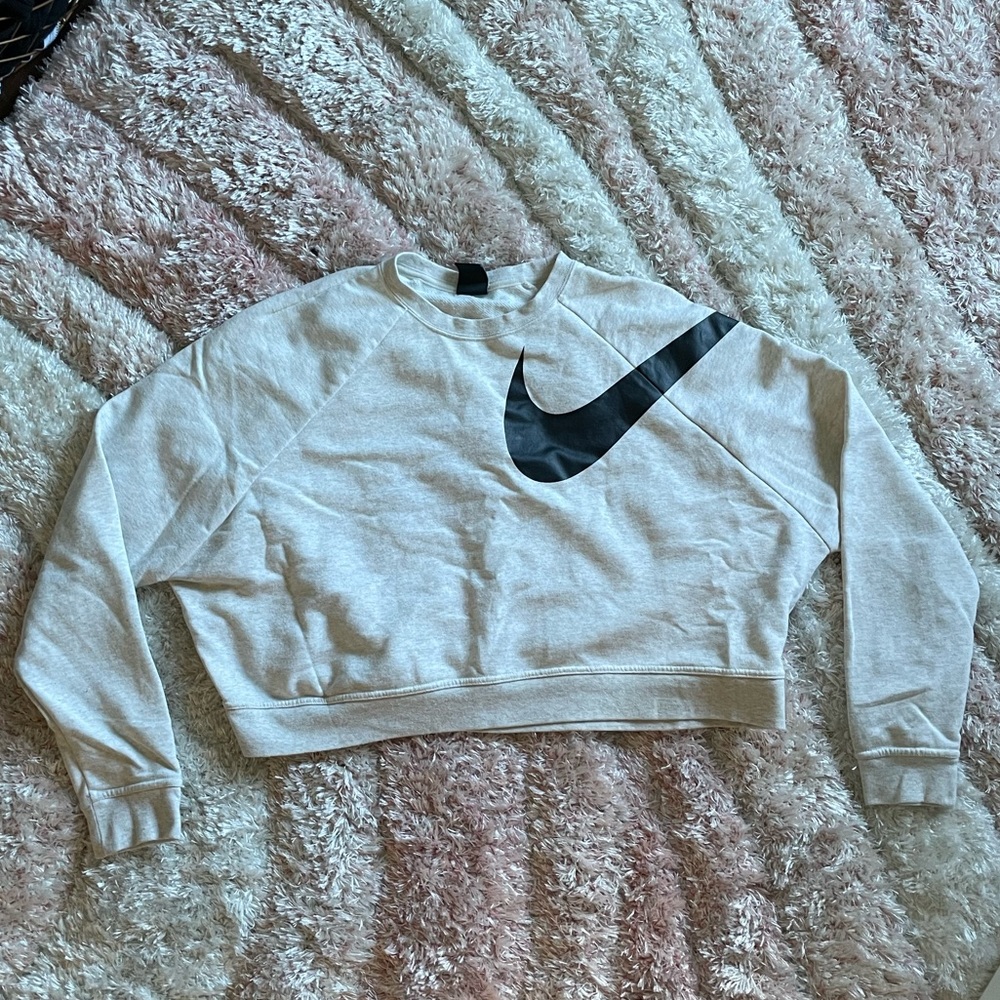 Nike cropped dri-fit sweatshirt